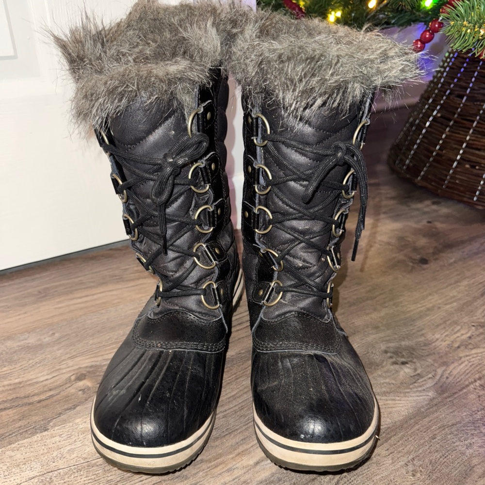 Sorel Boots with Fur